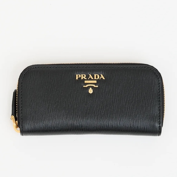 Prada Black Saffiano Leather Key Holder in Black - Picture 2 of 4